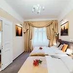 Milada 4*