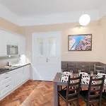 Milada Apartahotel 4*